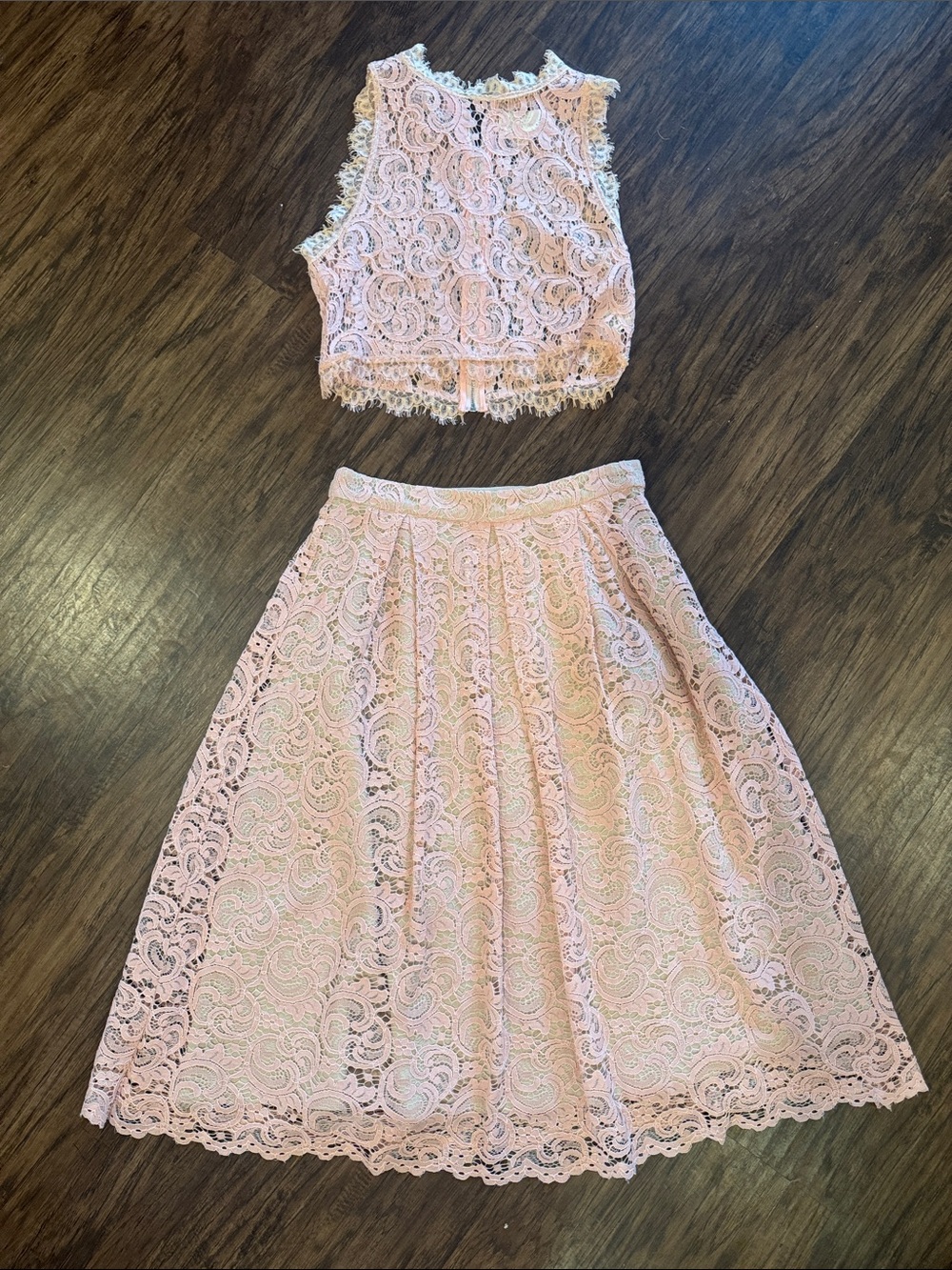 Women’s Two Piece Lace Skirt Set